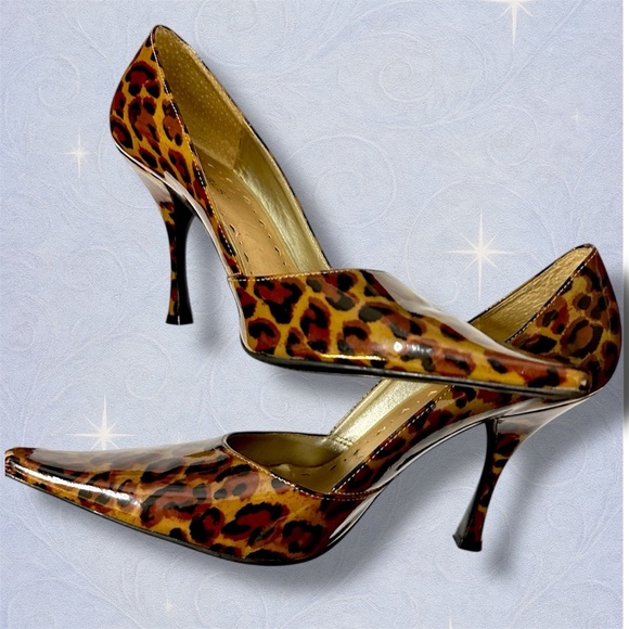 BCBGirls Leopard Print Heels Size 8B / 38 Y2K Gold Insole Pointed Toe - Picture 1 of 8